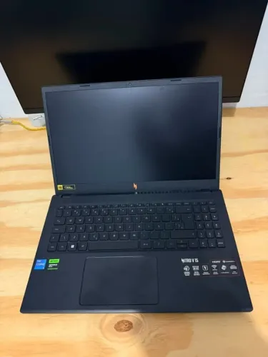 Acer Nitro V15 | RTX 4050 6GB | 16GB DDR5 | i5 13ª Geração