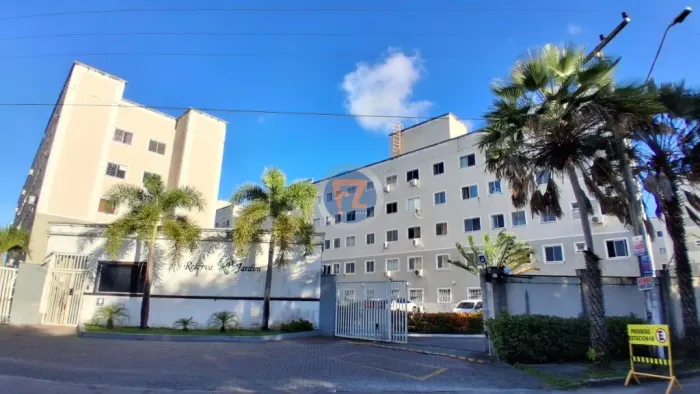 Locação de Apartamentos / Padrão na cidade de Fortaleza