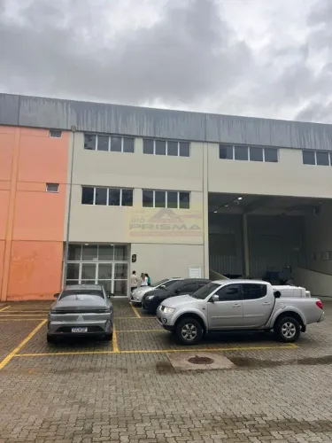 Galpão Industrial em Condomínio para Locação em Itupeva-SP, Bairro Santa Julia: área adm,