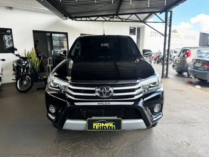 Toyota Hilux CD SRX 4X4 2.8 TDI 16V Diesel Aut. 2018