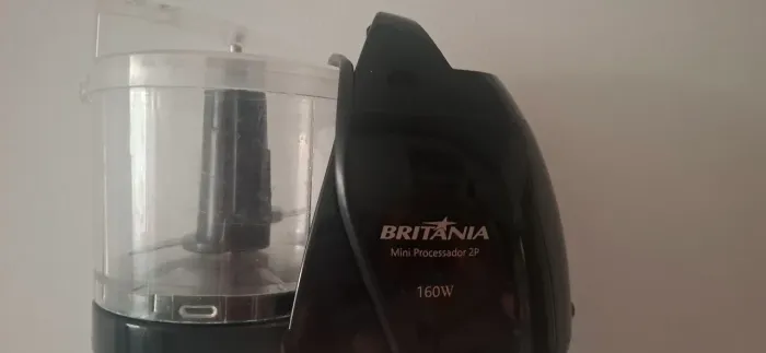 Processador mini britania portatil excelente 