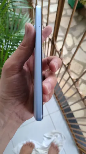 MOTO G84 