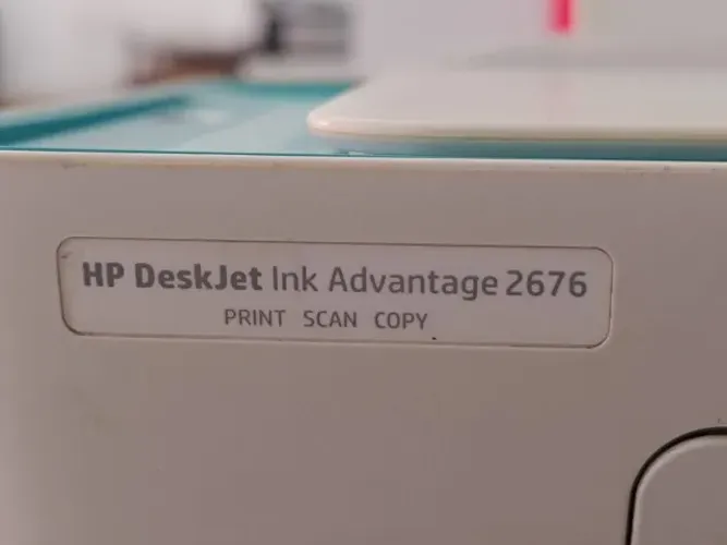 Impressora HP DeskJet Ink Advantage 2676 usada funcionando precisando trocar cartuchos