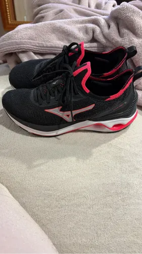 Tênis mizuno