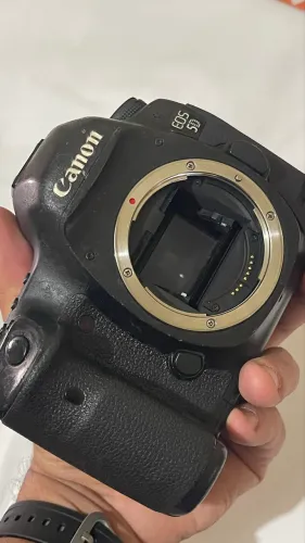 Canon EOS 5D Mark III + Lente 35 mm Sigma Art 1.4
