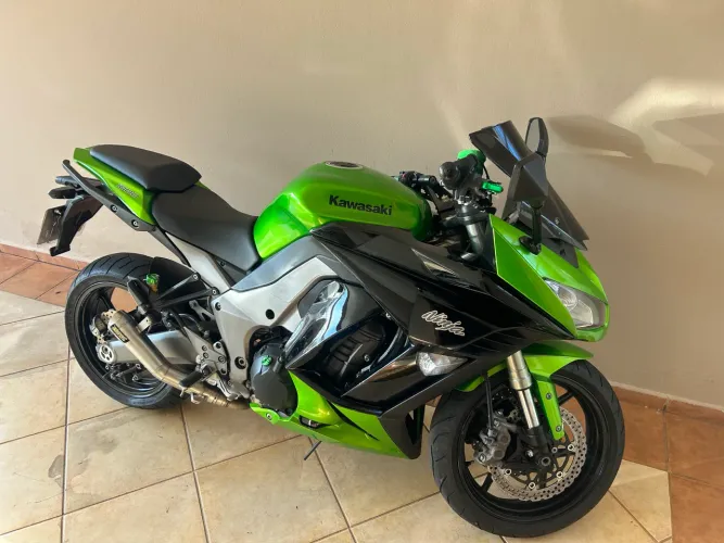 Kawasaki Ninja 1000 4 cilindros