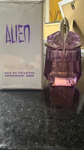 Perfume Alien