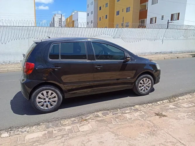 Volkswagen Fox 1.0 MI Total Flex 8V 5P 2012