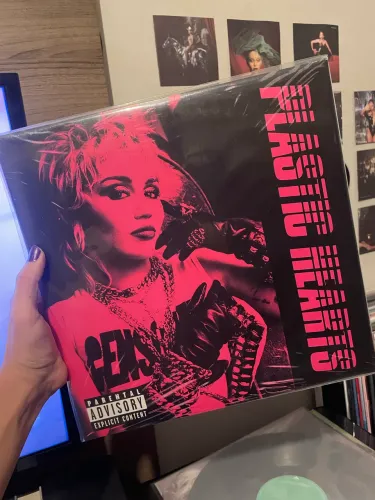 Vinil duplo miley cyrus plastic heart
