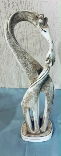 Estátua Escultura Casal De Girafas Enfeite Decorativo Sala
