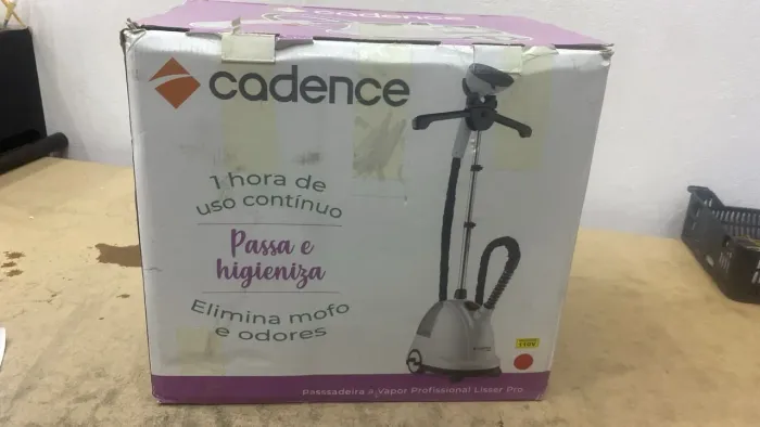 Passadeira a vapor cadence lisser pro vap904 <br>1 unidade mostruário 110v
