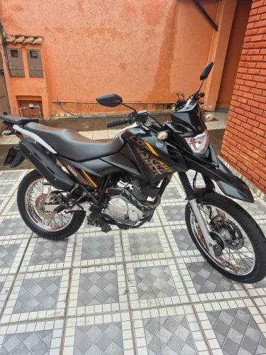 XTZ crosser 150 2020 preta