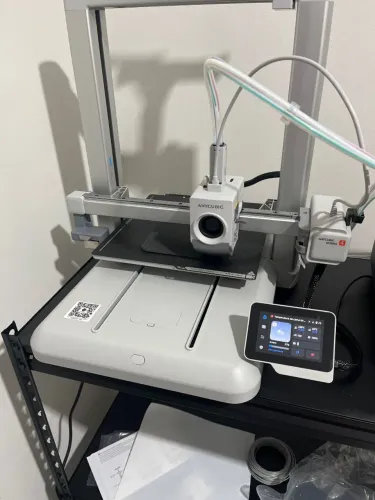 Impressora 3d anycubic kobra 4 lacrada