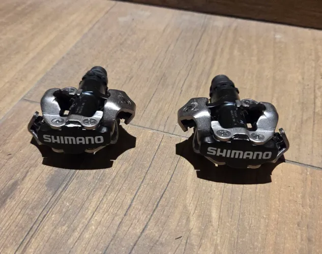 Pedal Shimano PD-M520