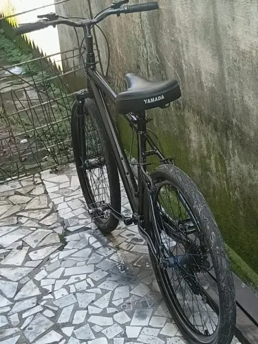 Bicicleta ? aro 26 de alumínio de marcha tudo ok so pega e anda 350 chama que da negocio