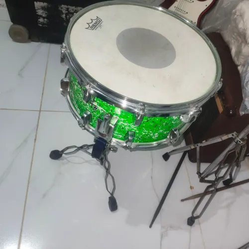 Para vender logo essa máquina não faz troca só se for prato de bateria