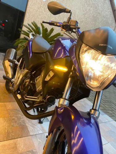 Cb300r muito bem cuidada, pronta para rodar!