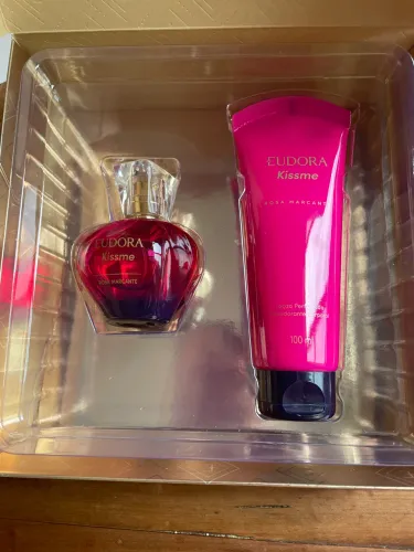 Kit perfume e creme
