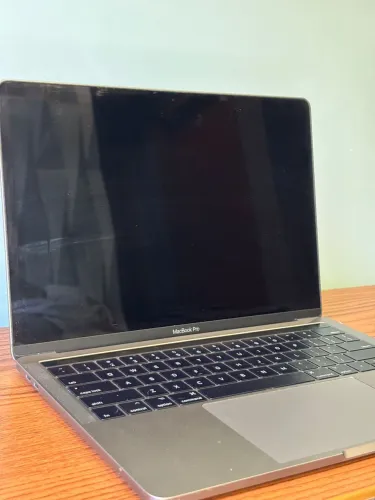 MacBook Pro Touchbar I5 256GB 2017