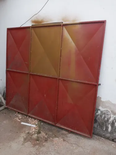 Vendo Portão de Ferro 