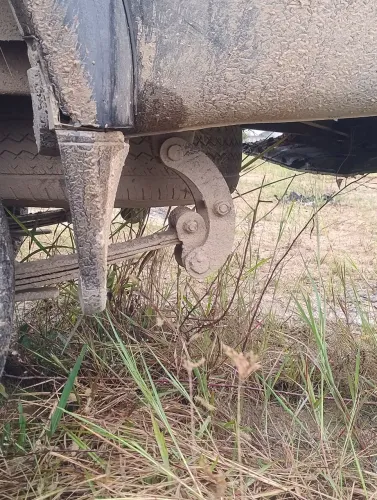Vendo banco que vira mesa