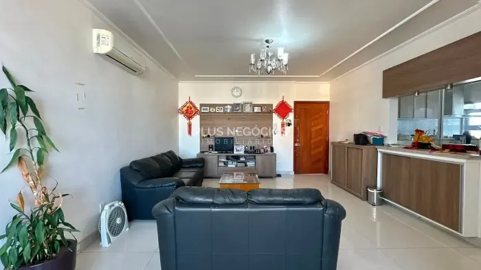 Apartamento no Edifício XV de Novembro | 148m² | 3 Dormitórios | Suíte | Planejados | Cent
