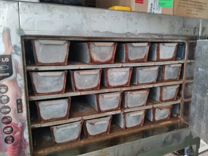 Máquina de gelo em barra 20 unidades trifásico