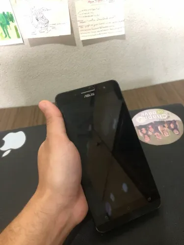 Asus Zenfone quebrado