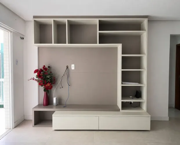 Home planejado para sala de TV, amplo e muito bem conservado