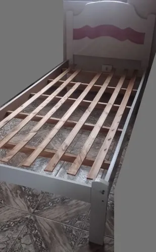 Cama solteiro menina