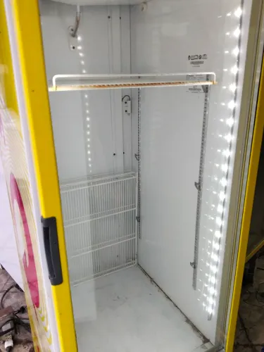 Freezer 220v bem novo