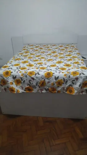 Cama de casal com colchão 