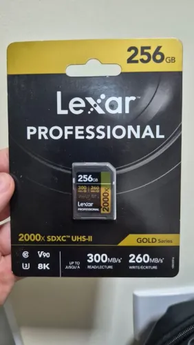 Lexar Professional 2000x SDHC/SDXC UHS-II Cards, Global 256GB GOLD