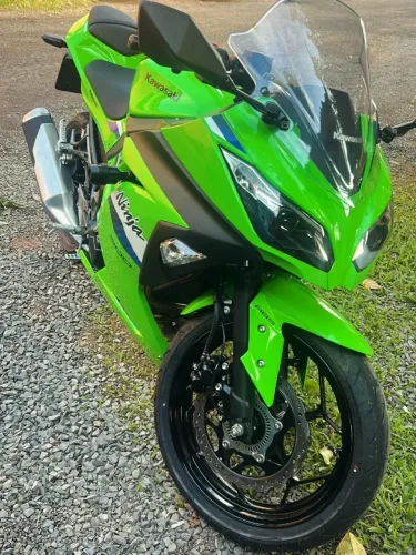 Kawasaki Ninja 300 2026