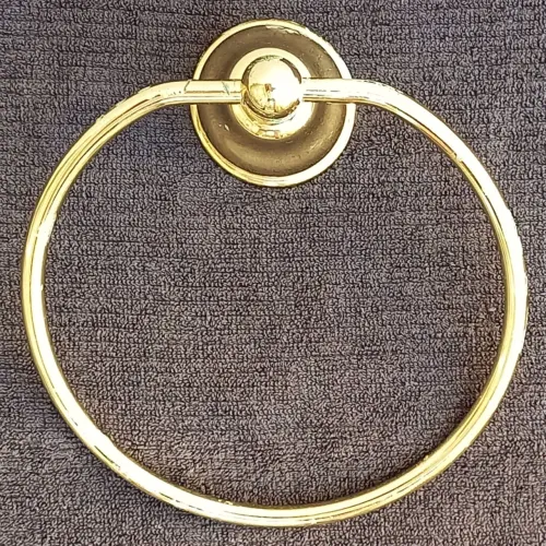 Porta toalha Deca Original. Modelo Belle Époque dourado. Formato argola.