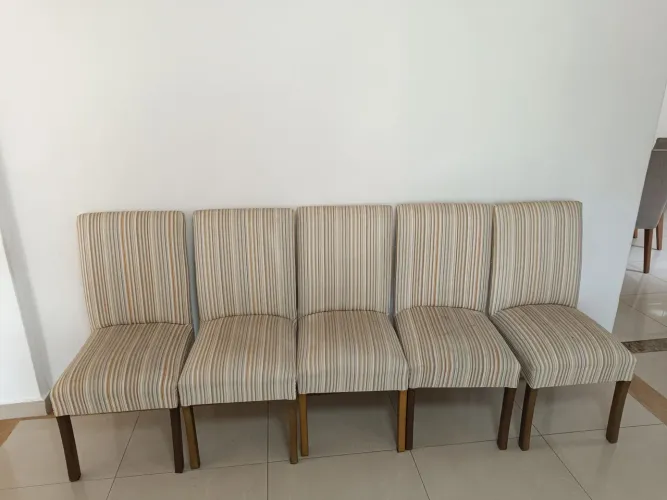 Conjunto de 5 cadeiras