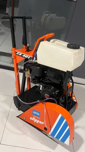 VENDO SERRA CLIPPER WEBER E NORTON MOTOR 13HP SEMI NOVAS BARATO