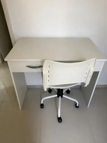 MESA ESCRIVANINHA + CADEIRA
