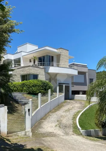 Casa com piscina em Garopaba/SC-Panorâmico