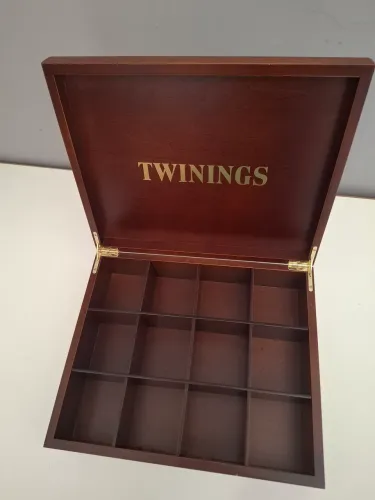 Caixa de Chá Twinings Deluxe ? Madeira Nobre com Acabamento em Latão