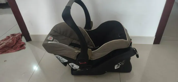 Bebê Conforto Britax B-Safe com Base para Automóvel