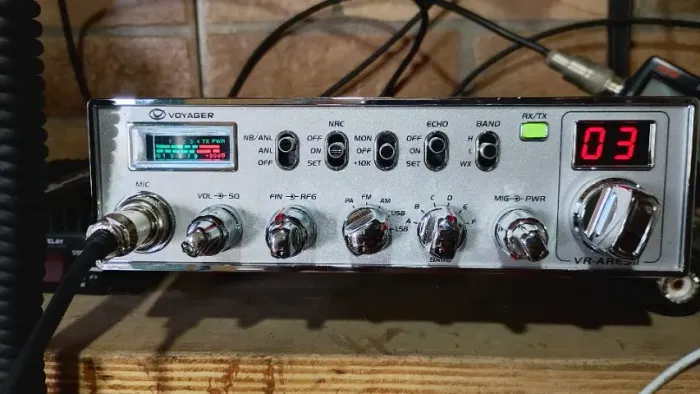 Rádio comunicador Voyager Ares 2 