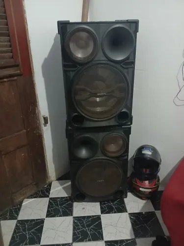 Vendo 2 caixa de som da sony