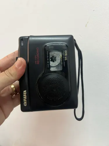 gravador de fita cassete portátil Aiwa TP500