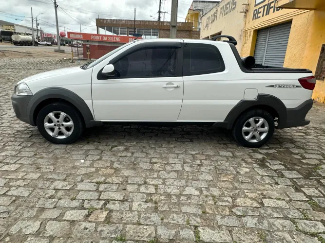 Fiat Strada Freedom 1.4 Flex 8V CD 2020