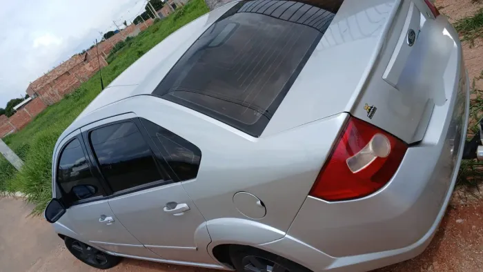 Ford Fiesta Sed. 1.6 8V Flex 4P 2006