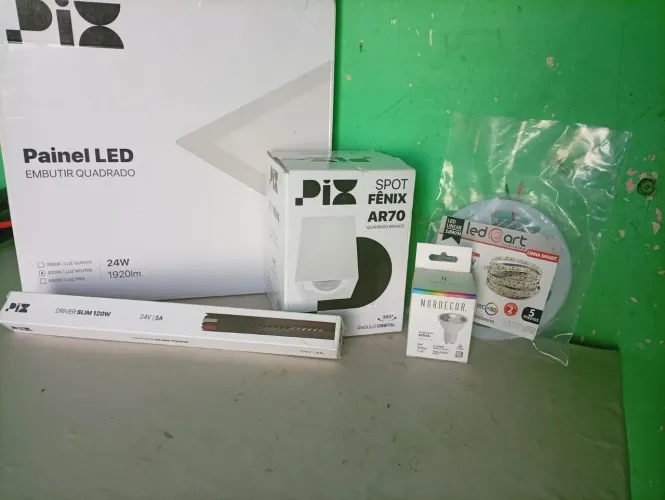 Lâmpadas de led . Fitas de led. Driver slim  todos novos na caixa .
