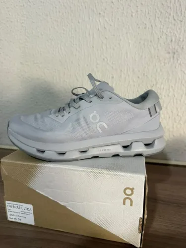 Tênis On Running Cloudnova Form 