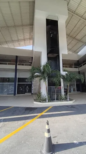 SALAS COMERCIAIS. AV. JOAO VALEIRO. SAO GERALDO.