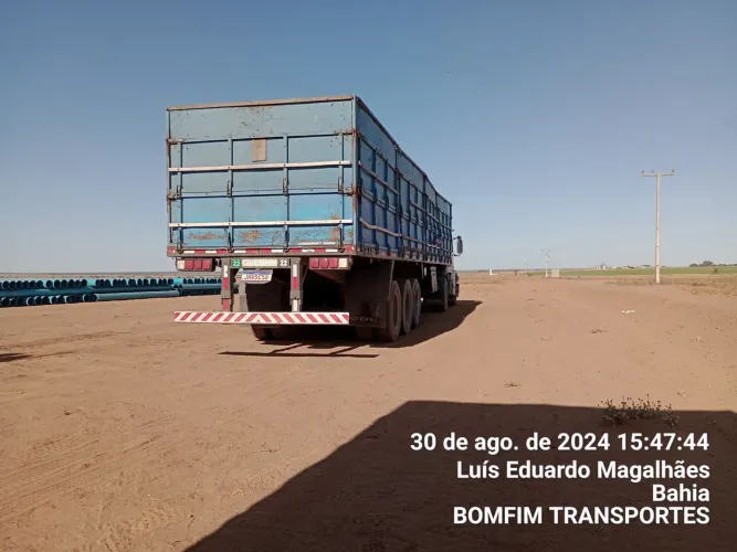 Vendo ou troco em carreta baú 